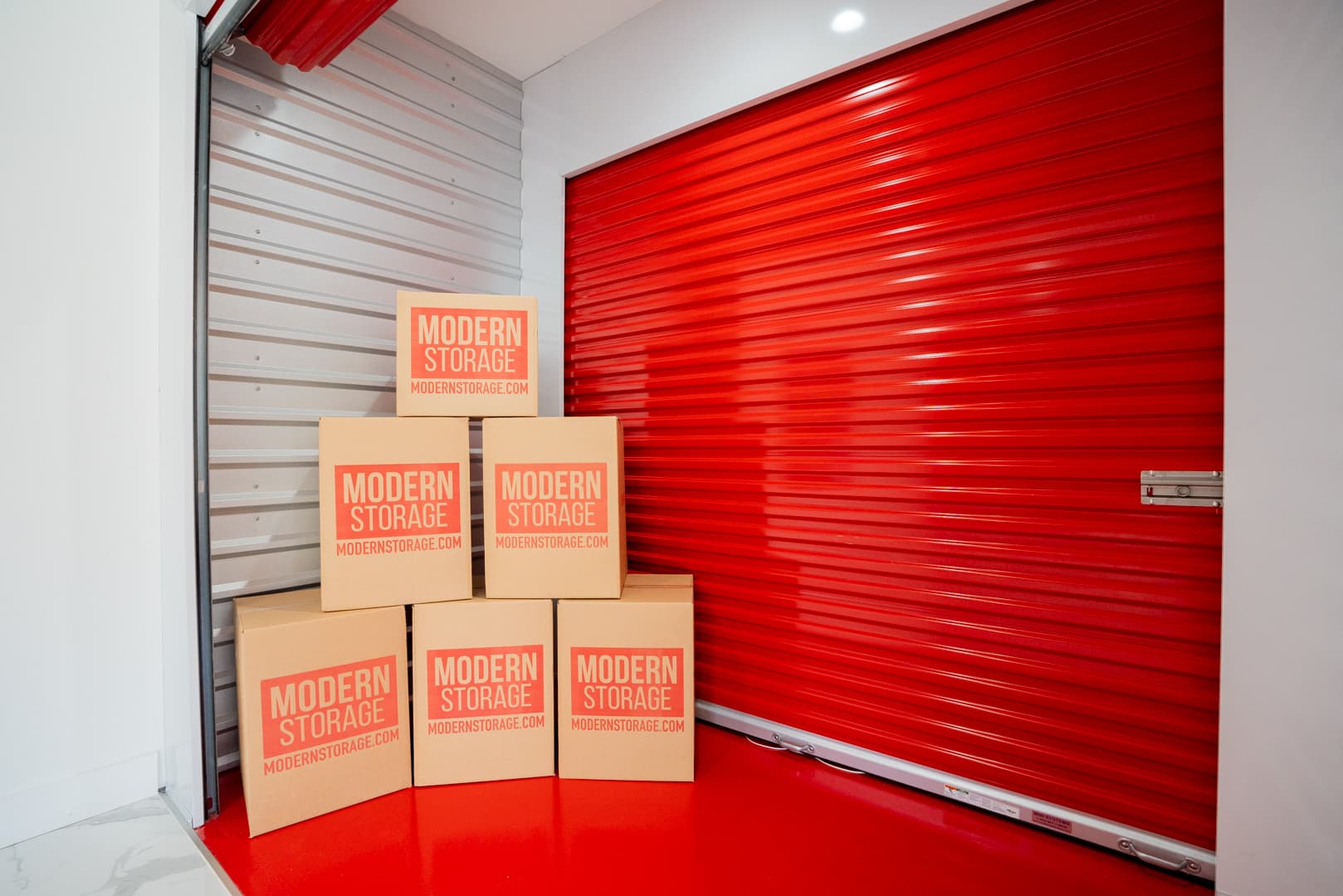 how to store electronics in storage safely at Modern Storage®